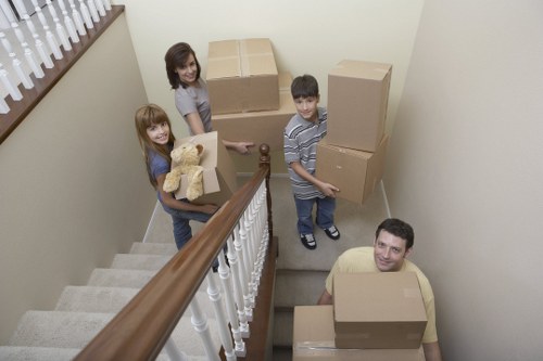 Careful moving support for flats and houses in Notting Hill